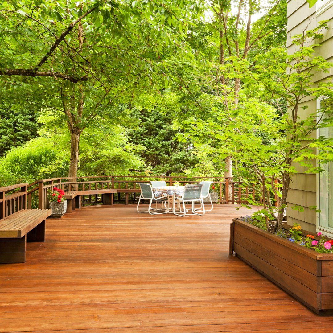 Cedar wrap-around deck with bench seating